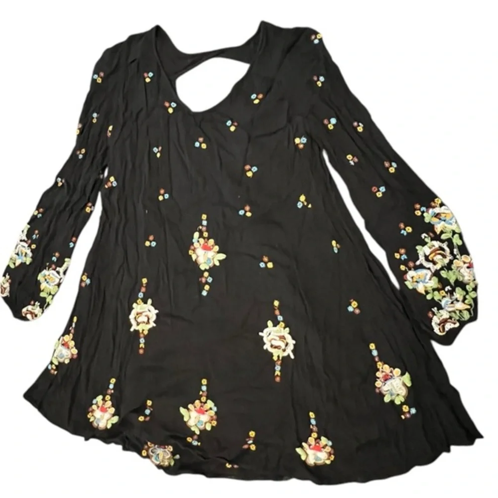 FREE PEOPLE Black Oxford Embroidered Dress Size Small BOHO Long‎ Sleeve Floral